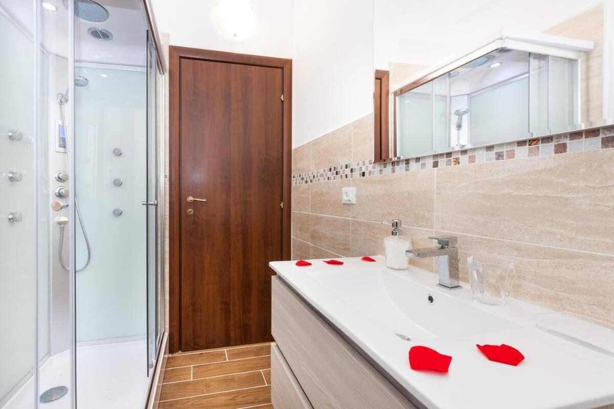 شقة Residenza Alexander Luxury 1 فيرونا المظهر الخارجي الصورة